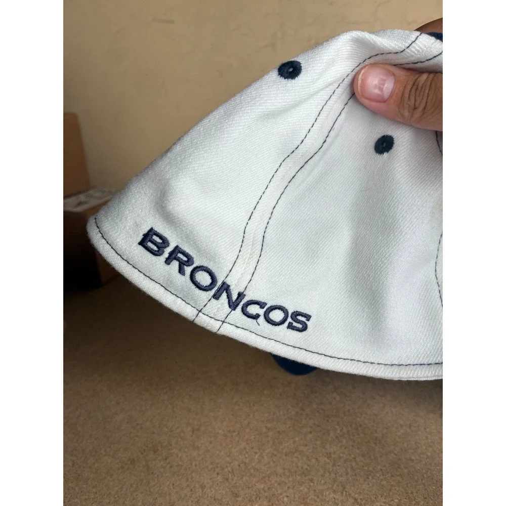 Reebok Denver Broncos NFL Youth Hat White Navy Blue Embroidered Logo OSFM 6701